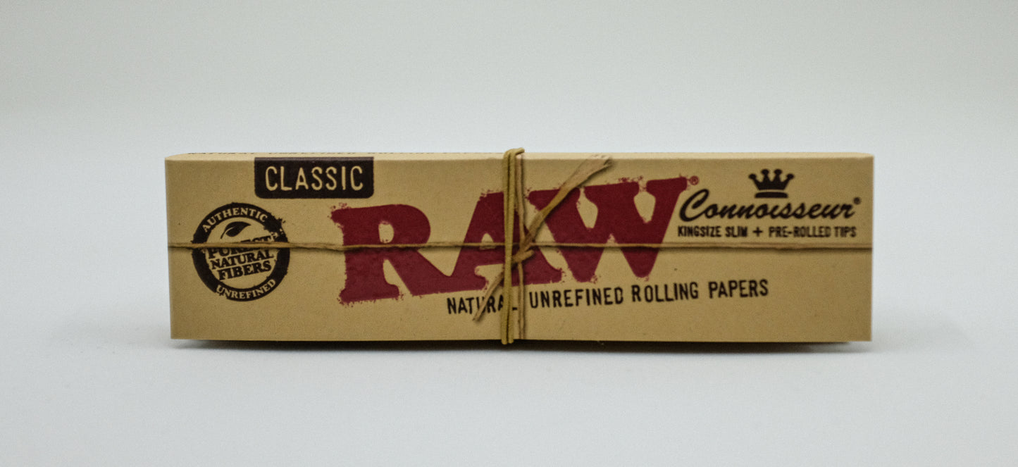 RAW CONNOISSUER KING SIZE ROLLING PAPERS WITH TIPS