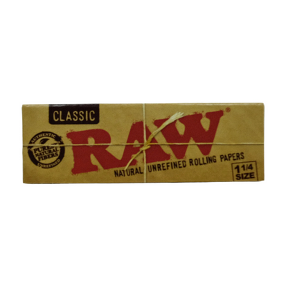 RAW CONNOISSUER 1 1/4 ROLLING PAPER WITH TIPS